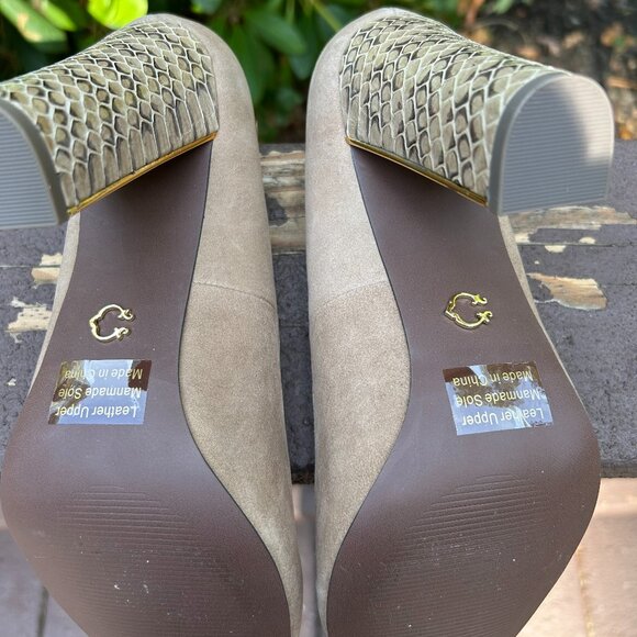 C WONDER Chunky Heel Tan-colored Suede Pump/Shoe - NWT - Picture 3 of 8